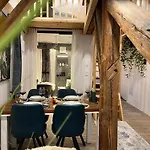 Lägenhet Beyond Staying Loft 23 Frei Stehende Badewanne